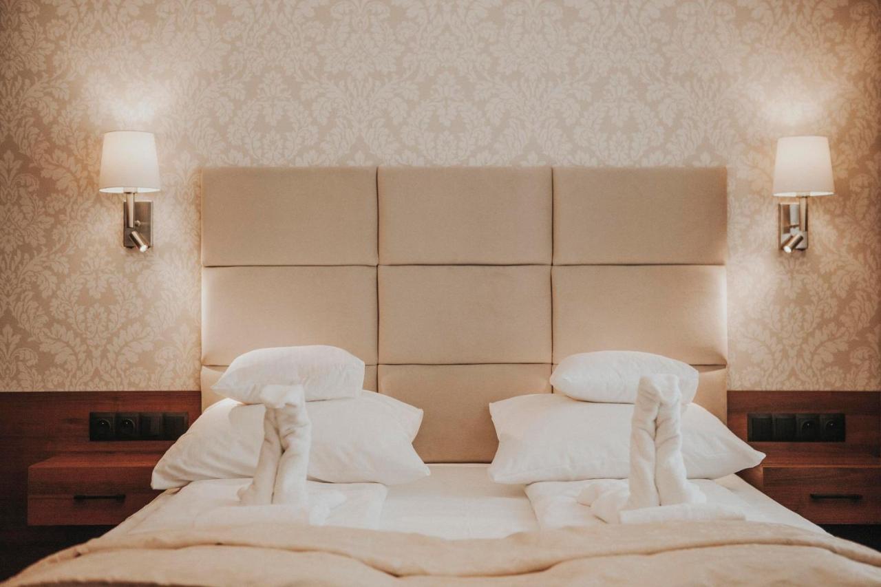 Hotel Zamek Chalupki 外观 照片
