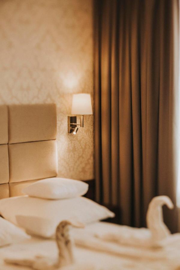 Hotel Zamek Chalupki 外观 照片